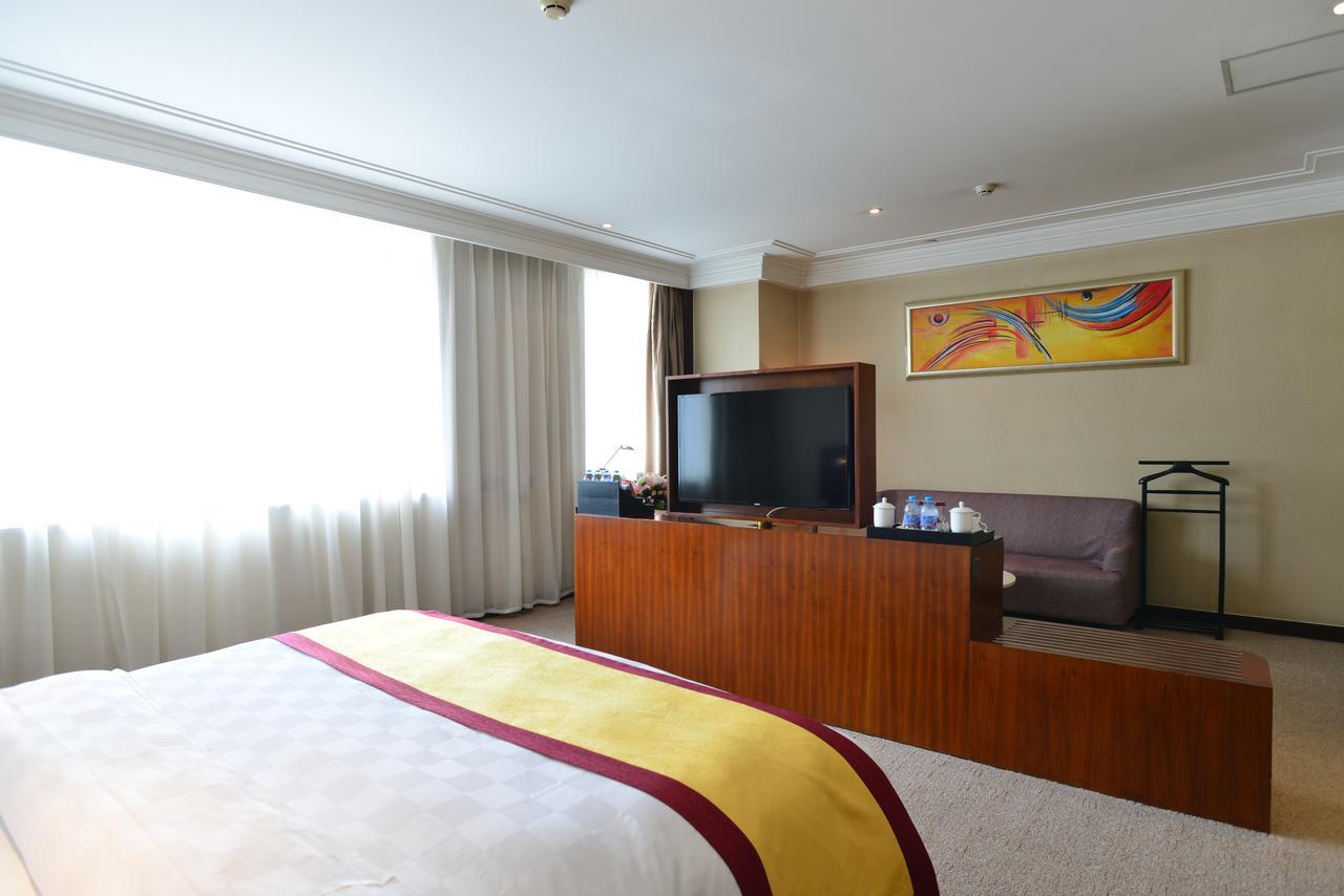 San Want Hotel Hszining Kültér fotó