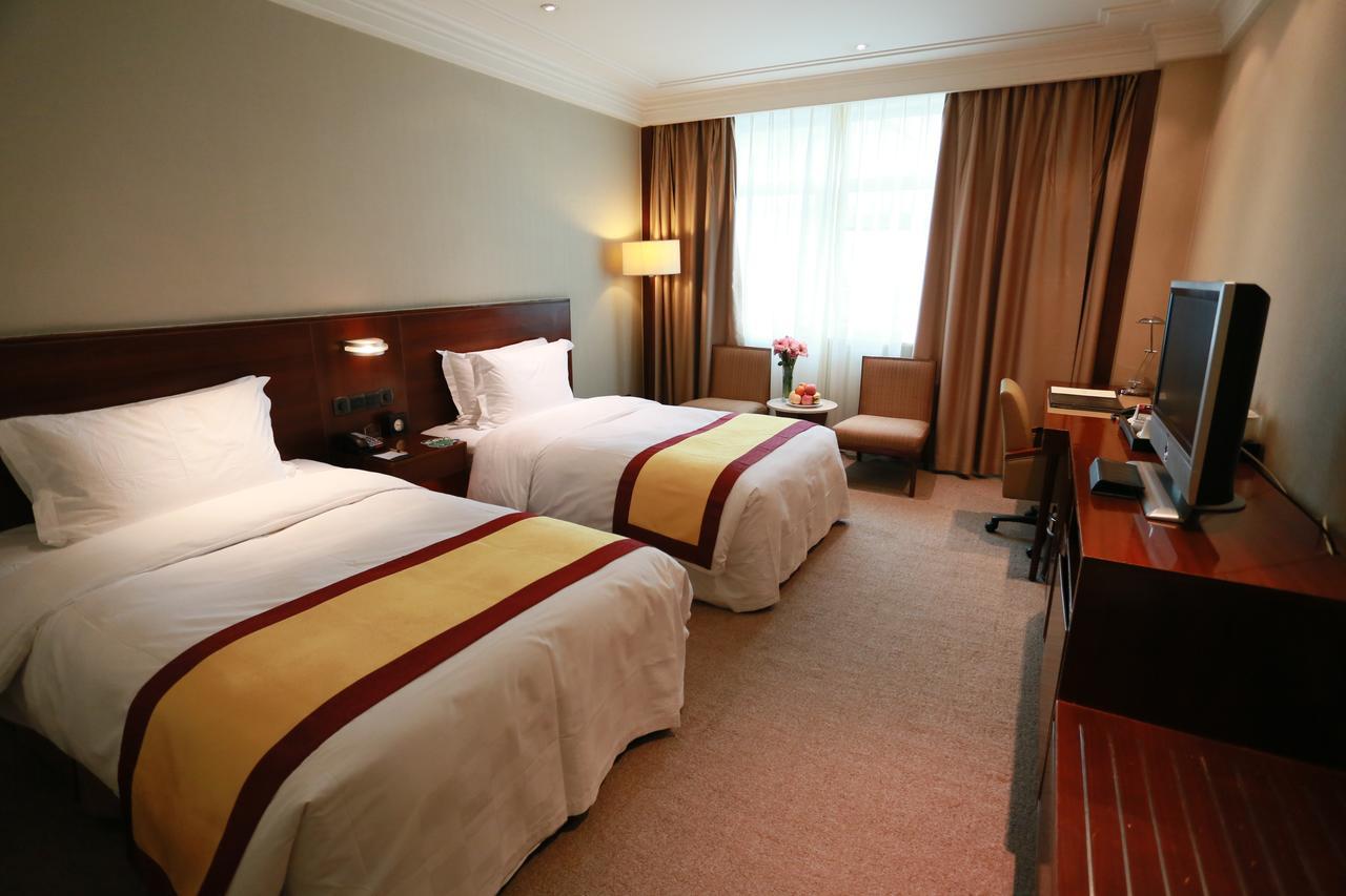 San Want Hotel Hszining Kültér fotó
