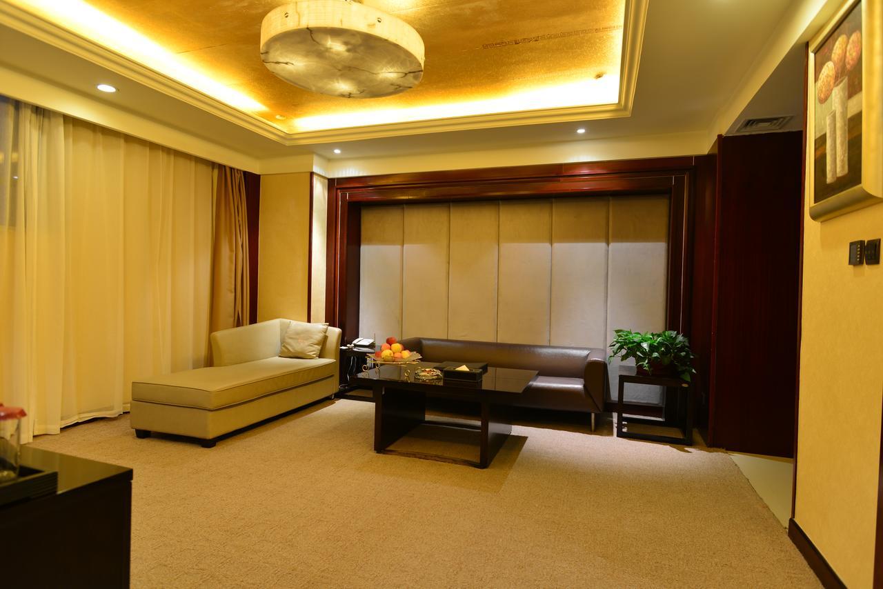 San Want Hotel Hszining Kültér fotó